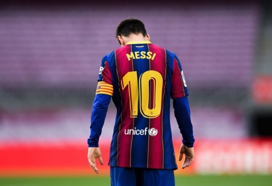 Xavi: Lionel Messi Barcelona return 'impossible,' but door not closed