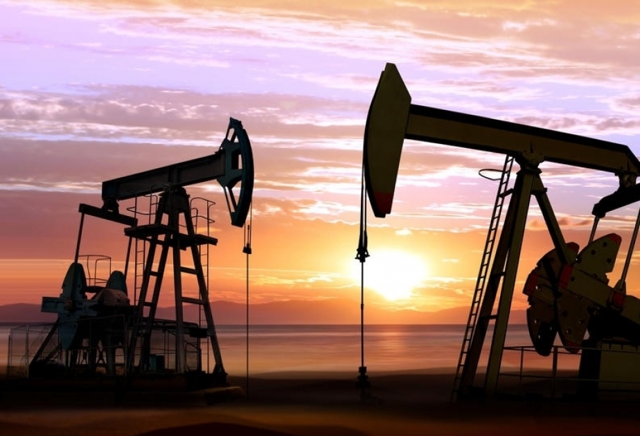 Цена барреля азербайджанской нефти превышает 109 долларов