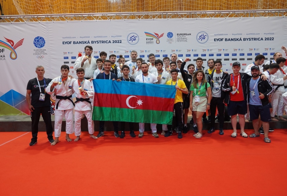 Avropa Yeniyetmələrinin XVI Yay Olimpiya Festivalının bağlanış mərasimi olub