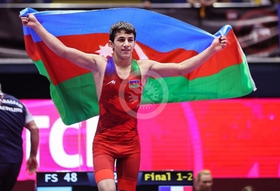 Dos luchadores azerbaiyanos se convierten en campeones del mundo en Italia