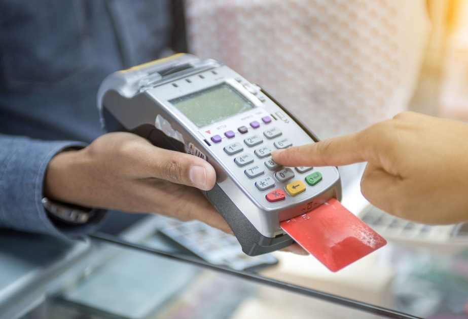 Увеличился объем безналичных операций через POS-терминалы
