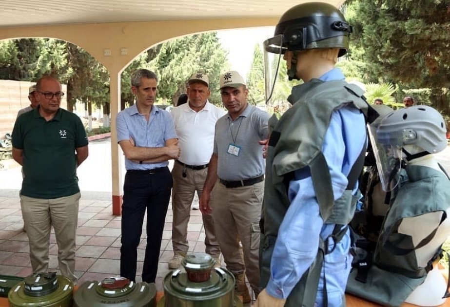 La France a offert à l'Azerbaïdjan 130 détecteurs de mines