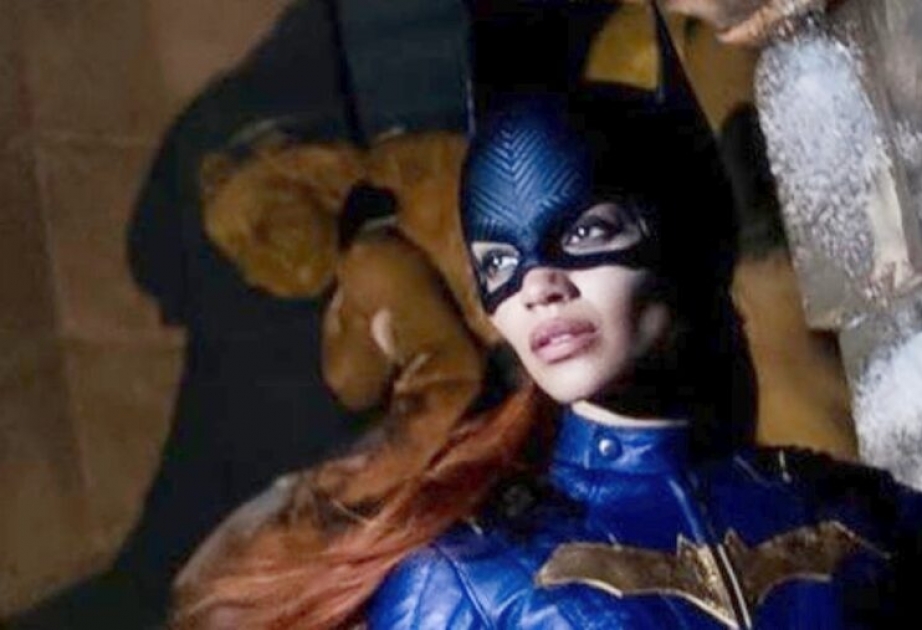 Warner Bros. отказалась от выпуска фильма "Бэтгерл"