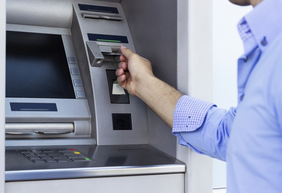 Увеличилось количество банкоматов в Азербайджане