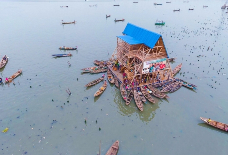 Se construye una "escuela flotante" para huérfanos en Camboya