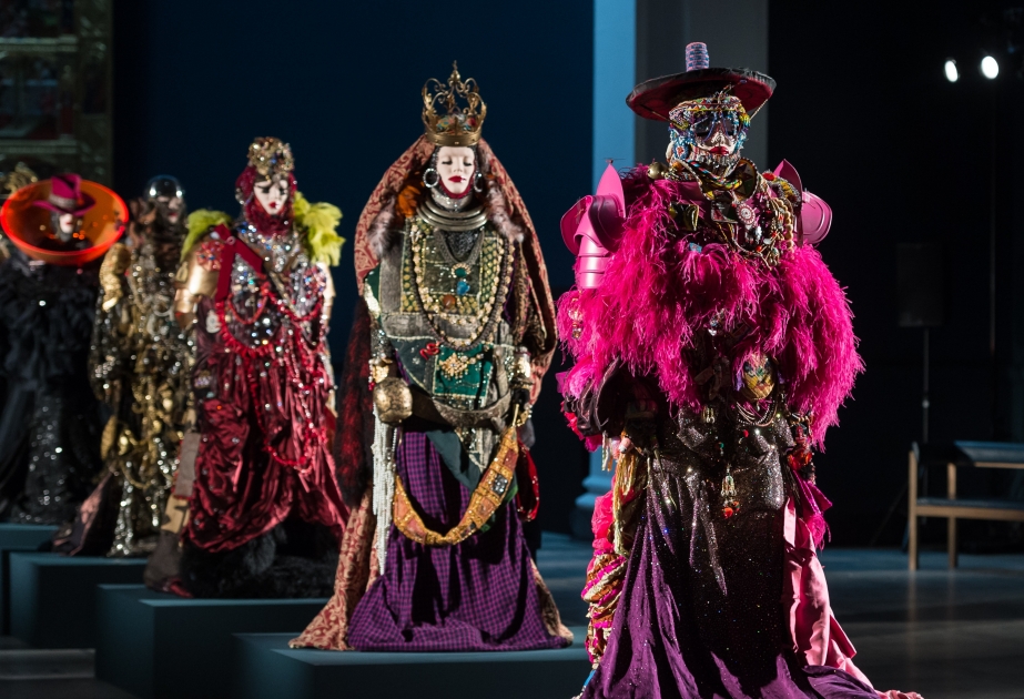 Fashion in Motion: Daniel Lismore at the V&A in London