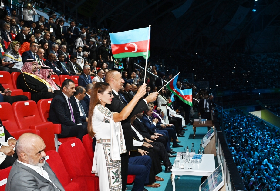 Cérémonie d’ouverture de la 5e édition des Jeux de la solidarité islamique se tient à Konya  Le président Ilham Aliyev et son épouse Mehriban Aliyeva assistent à la cérémonie VIDEO
