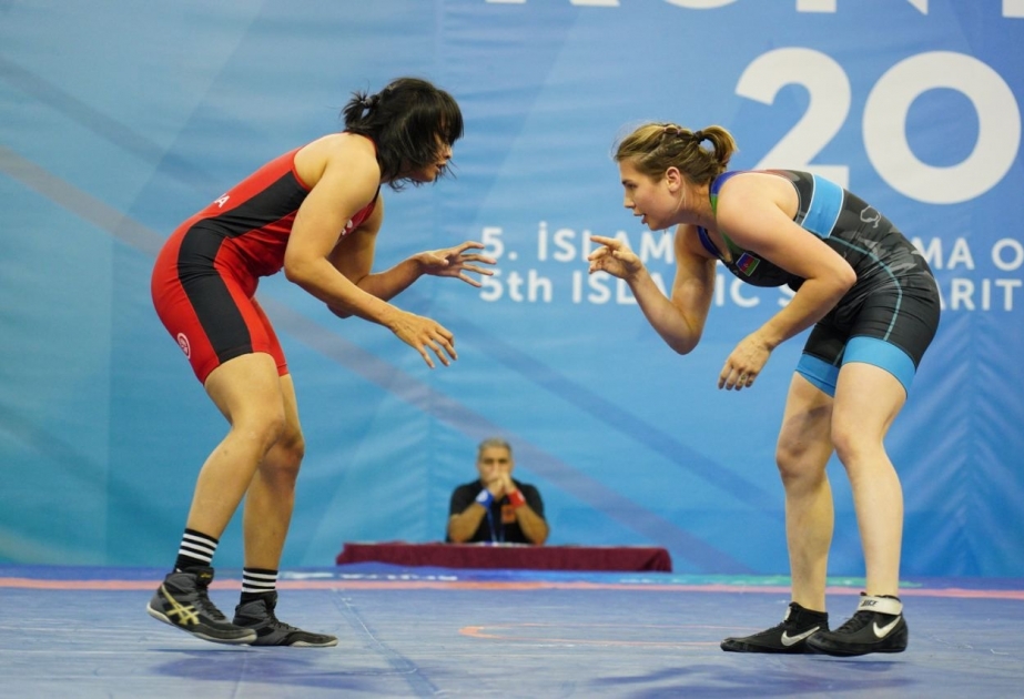 Azerbaijani female wrestler takes Konya 2021 bronze