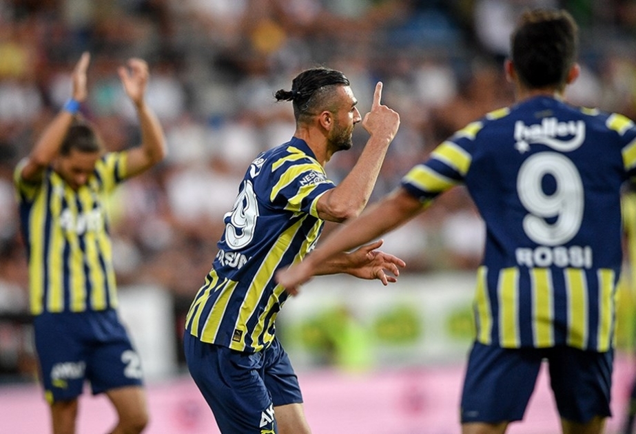 Türkiyənin “Fənərbağça” komandası UEFA Avropa Liqasında pley-off mərhələsinə yüksəlib