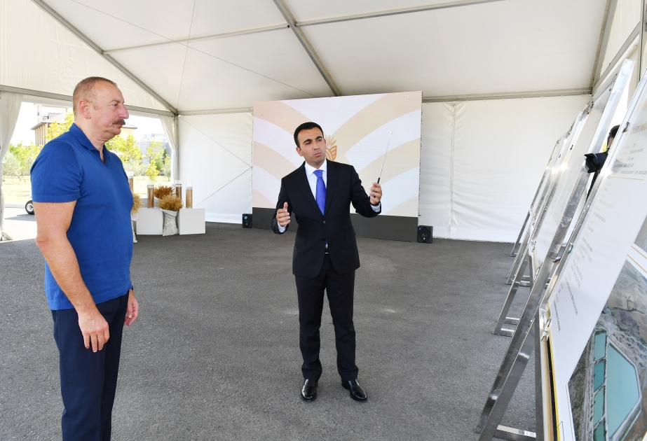Ilham Aliyev prend connaissance de l’activité de l’Agsu Aqropark VIDEO