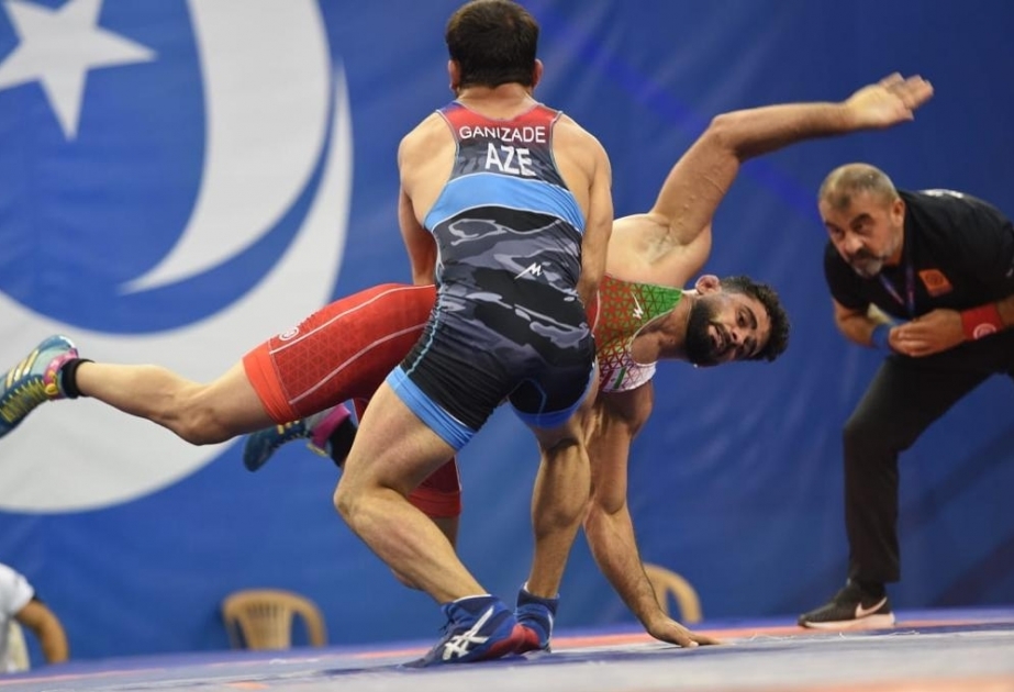 Luchador grecorromano azerbaiyano conquista la medalla de plata en los V Juegos de Solidaridad Islámica