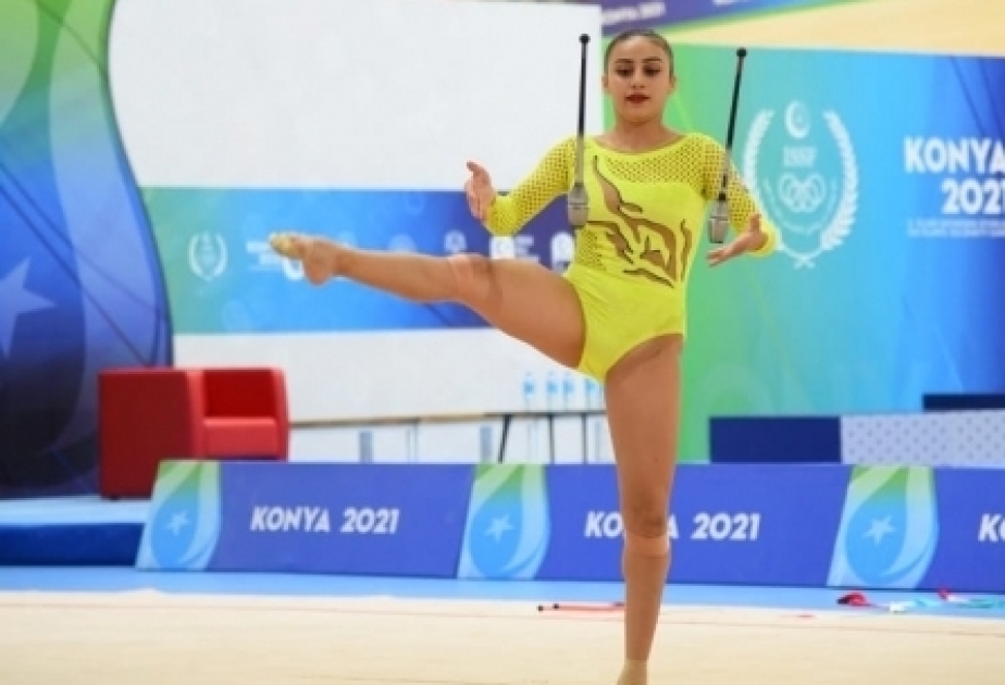 Bədii gimnastımız Zöhrə Ağamirova V İslamiadada qızıl dubla imza atıb