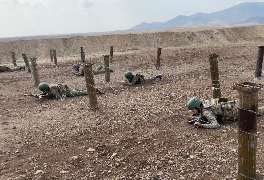Continúan los ejercicios conjuntos de ataque y defensa submarina de Azerbaiyán y Turquía