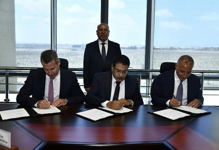 وزير النقل المصري يشهد توقيع وثيقة إدارة وتشغيل الخطوط الثلاثة لشبكة القطار الكهربائي السريع