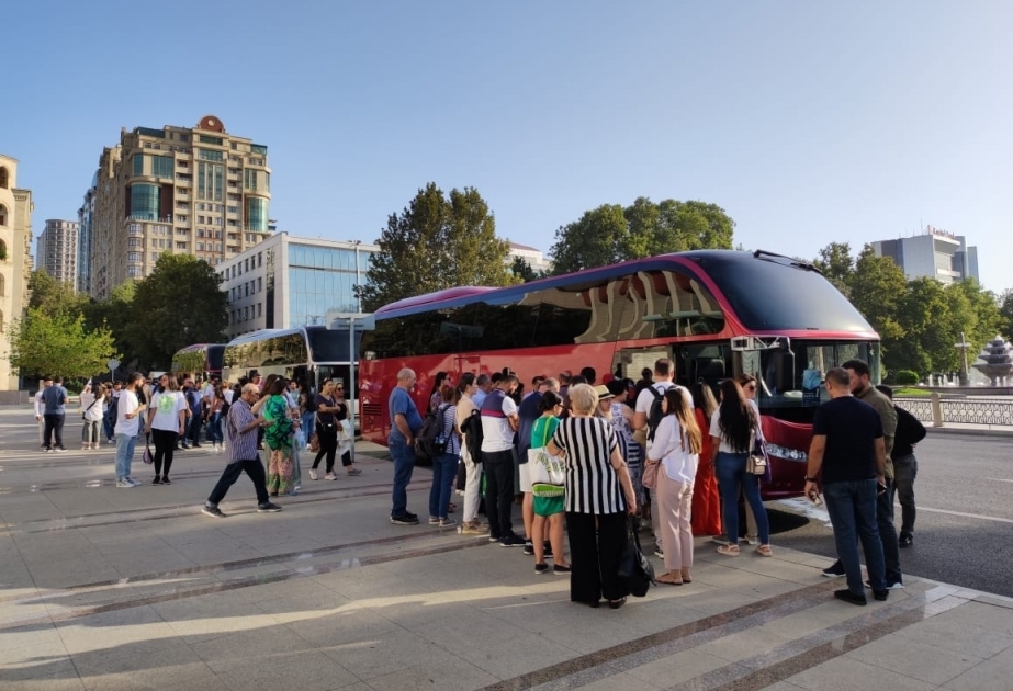 Azerbaijani diaspora members kick off visit to Shusha