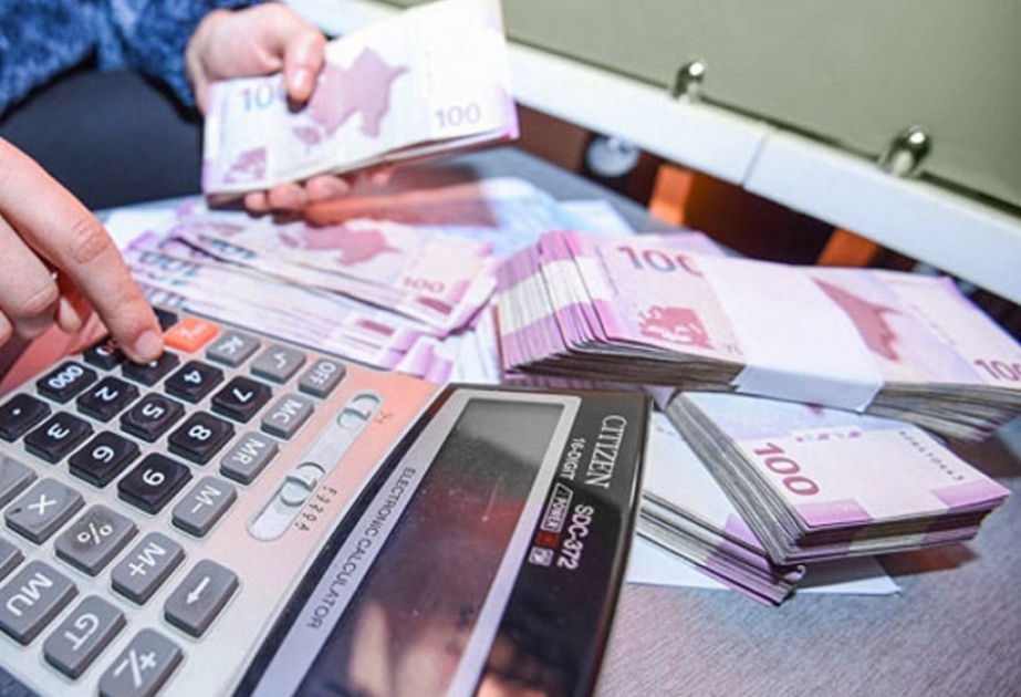 Muzdla çalışan işçilərin orta aylıq əməkhaqqı 827,1 manat olub