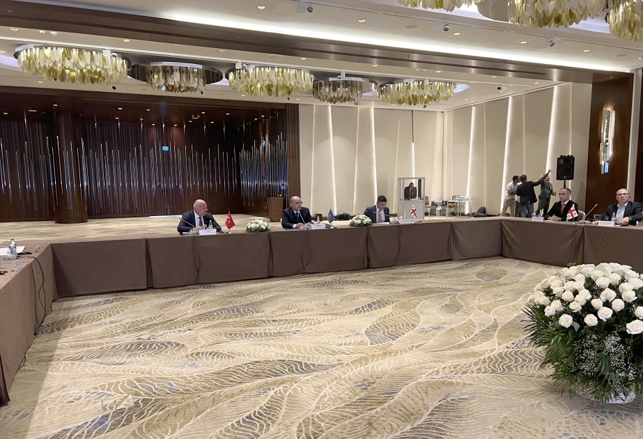 Azerbaiyán, Türkiye y Georgia firman un acuerdo sobre la simplificación de los procedimientos aduaneros