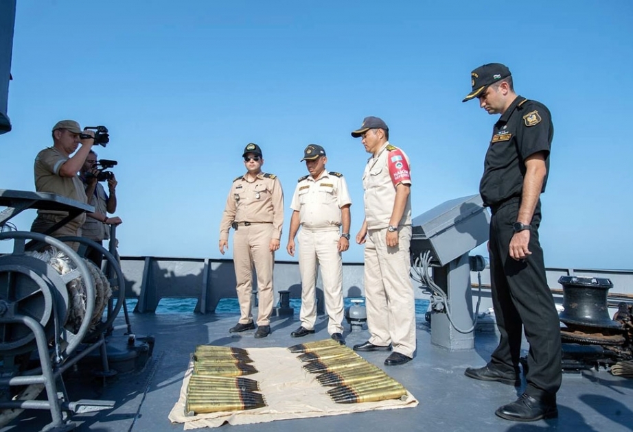 Se cumple el ejercicio "Disparo de artillería contra un objetivo aéreo"