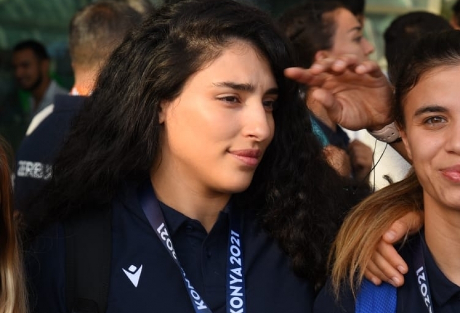 Último grupo de los atletas azerbaiyanos, que participó en los V Juegos de Solidaridad Islámica, regresa a su patria