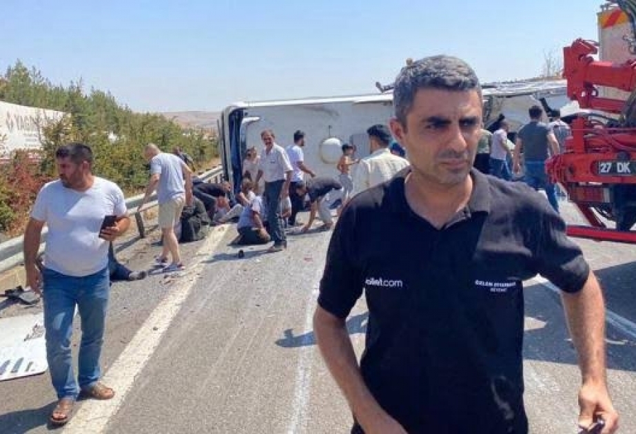 Türkiyədə ağır yol-nəqliyyat hadisəsi baş verib, azı 15 nəfər ölüb VİDEO