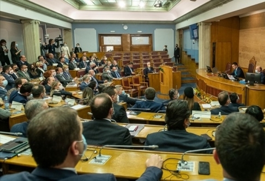 برلمان الجبل الأسود يحجب الثقة عن الحكومة بسبب اتفاق مع الكنيسة الأرثوذكسية الصربية