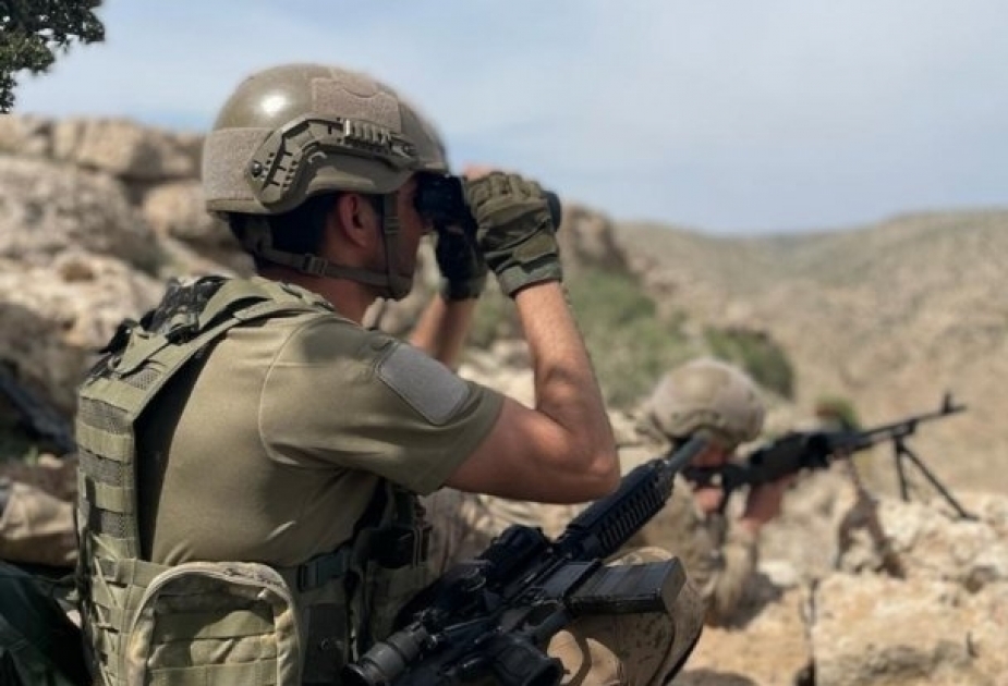 الدفاع التركية: تحييد 11 إرهابياً شمالي سوريا