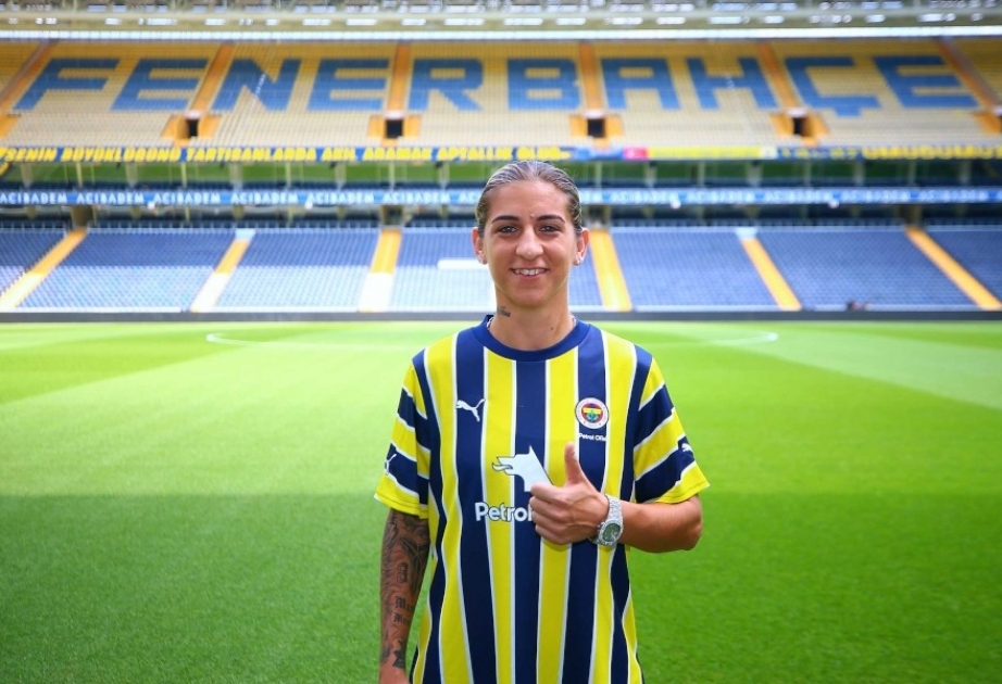 “Fənərbağça” klubu Azərbaycan millisinin futbolçusunu heyətinə qatıb