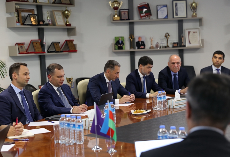 ®  Rəqəmsal inkişaf və nəqliyyat naziri Rəşad Nəbiyev “Azercell” ilə görüş keçirib