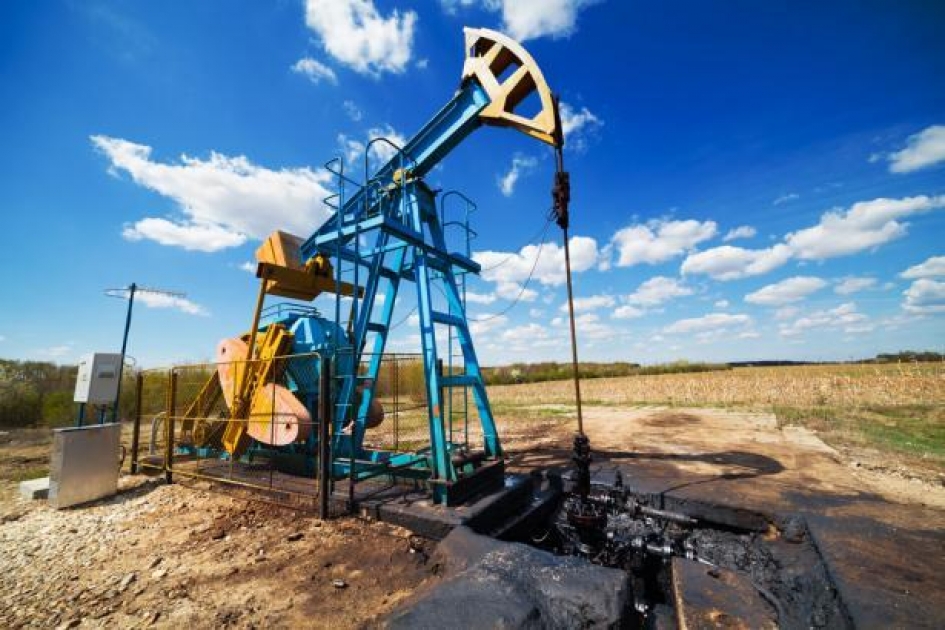 Цена барреля азербайджанской нефти превысила 101 доллар
