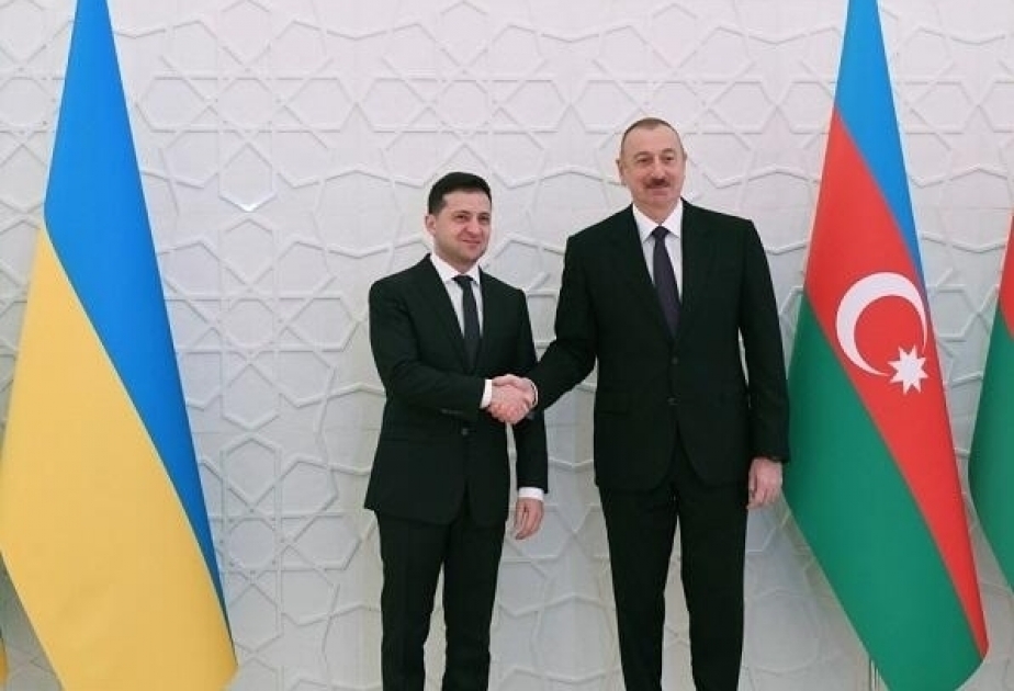 Präsident Ilham Aliyev gratuliert seinem ukrainischen Amtskollegen