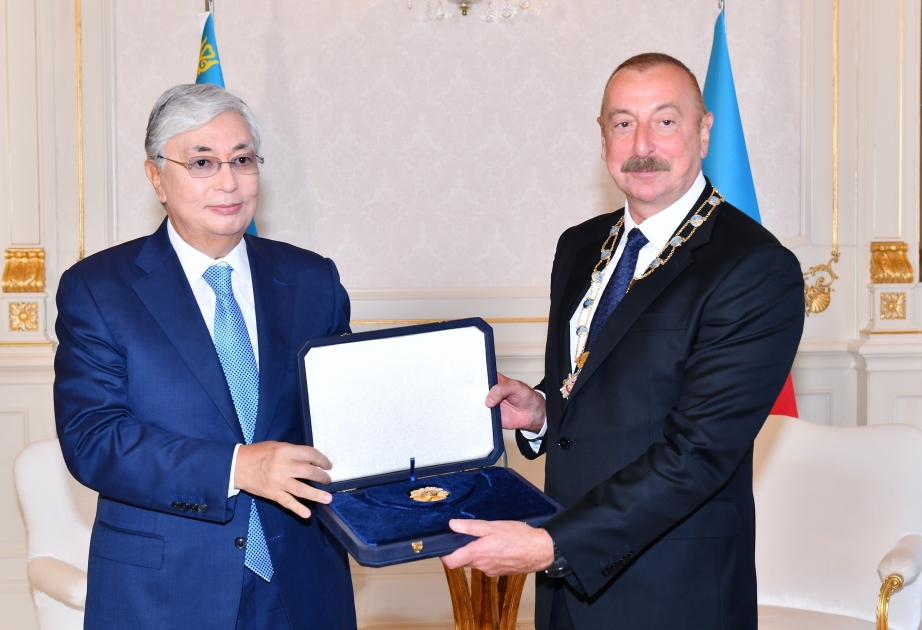 En Kazajistán, el presidente Ilham Aliyev es conocido, respetado y tenido en alta estima como un destacado estadista, una persona que llevó a Azerbaiyán a una victoria histórica