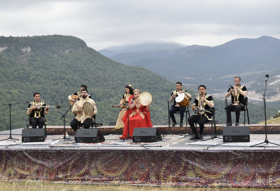 Shusha acoge el concierto de gala de los ganadores del concurso "Mugham"