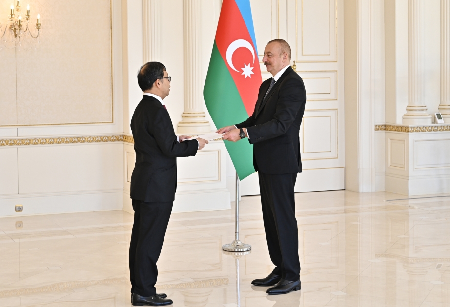 Le président azerbaïdjanais reçoit les lettres de créance de l’ambassadeur de Thaïlande en Azerbaïdjan VIDEO