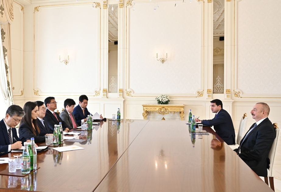 Präsident Ilham Aliyev empfängt den Sonderbeauftragten des Präsidenten der Republik Korea VIDEO
