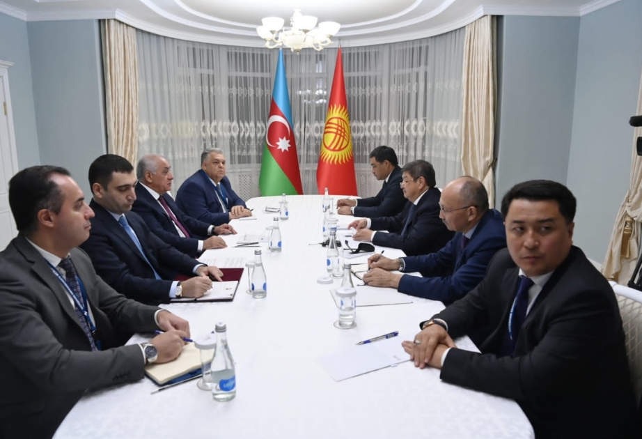 Azərbaycanın Baş naziri Çolpon-Ata şəhərində qırğızıstanlı həmkarı ilə görüşüb