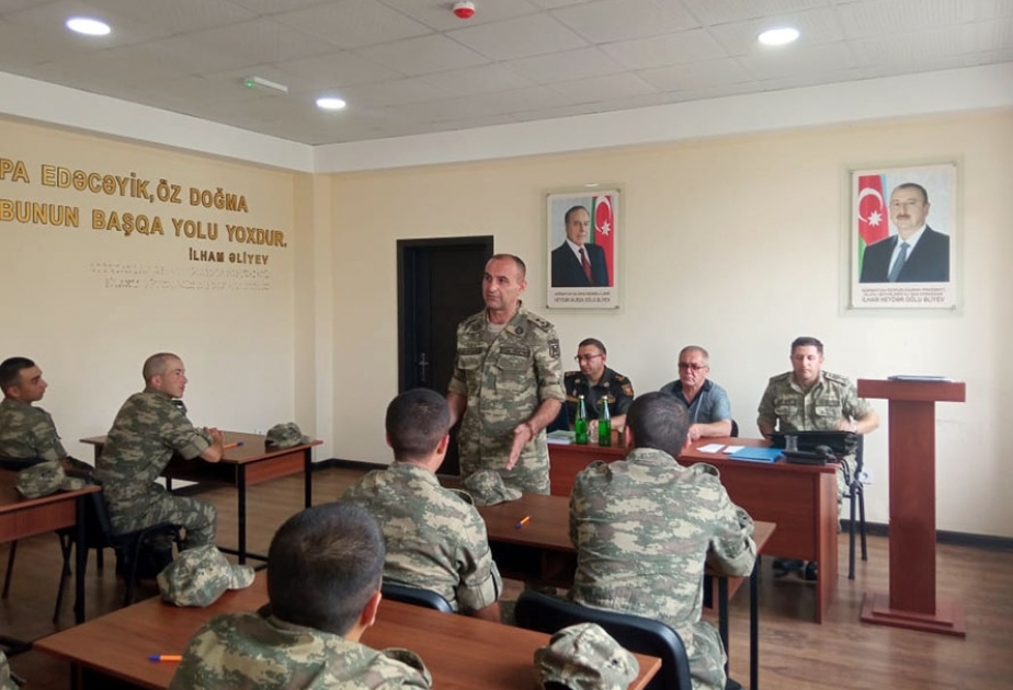 Hərbi hissələrdə psixoloji işə dəstək fəaliyyətləri davam etdirilir