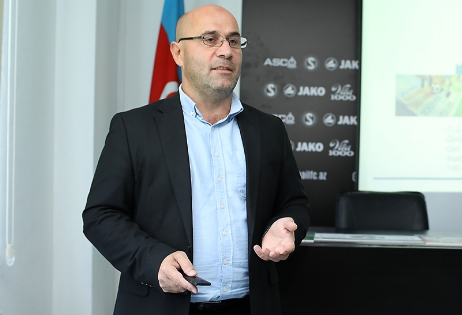 “Səbail” komandasının üzvləri üçün danışılmış oyunlarla bağlı seminar keçirilib