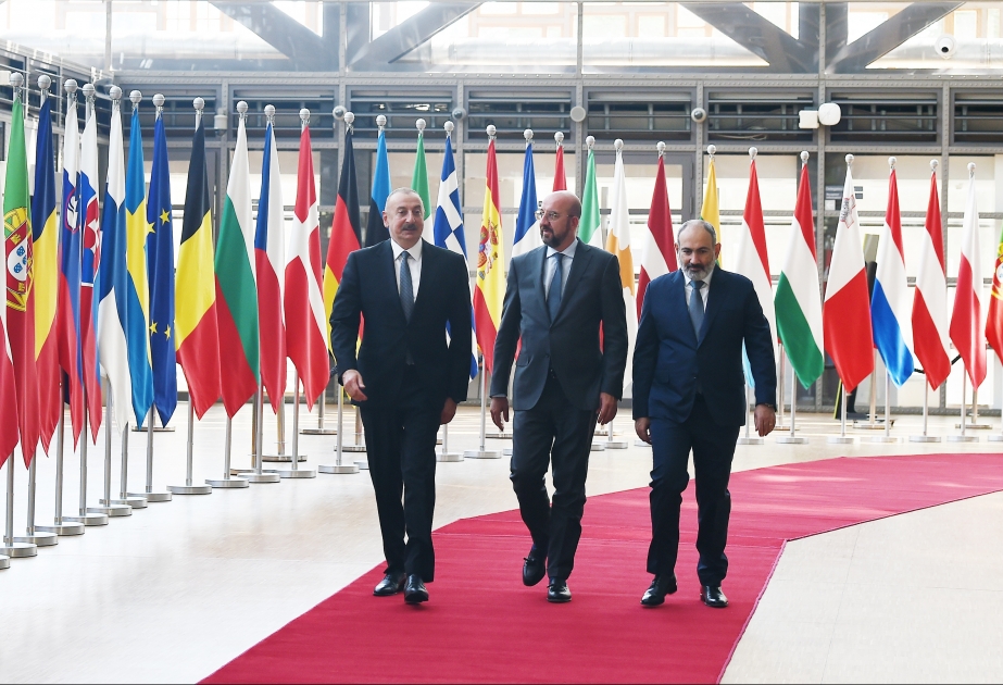 Meeting of President Ilham Aliyev, President of European Council Charles Michel and Prime Minister of Armenia Nikol Pashinyan kicked off in Brussels VIDEO