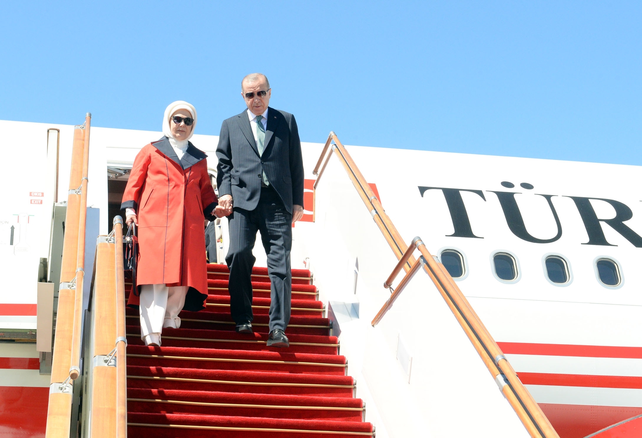 رئيس تركيا رجب طيب أردوغان يصل الى أذربيجان في زيارة عمل