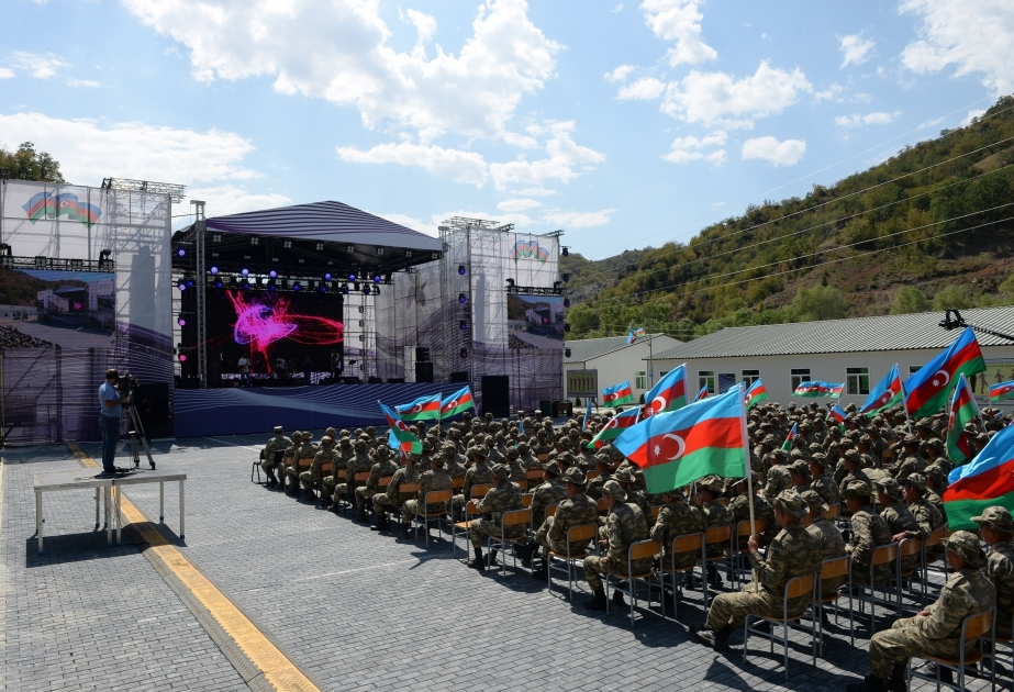 Concert called “Long live native Azerbaijan” organized for military servicemen in Kalbajar