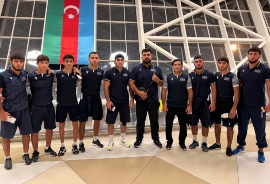 Azerbaijani beach wrestlers to compete at world championships in Romania