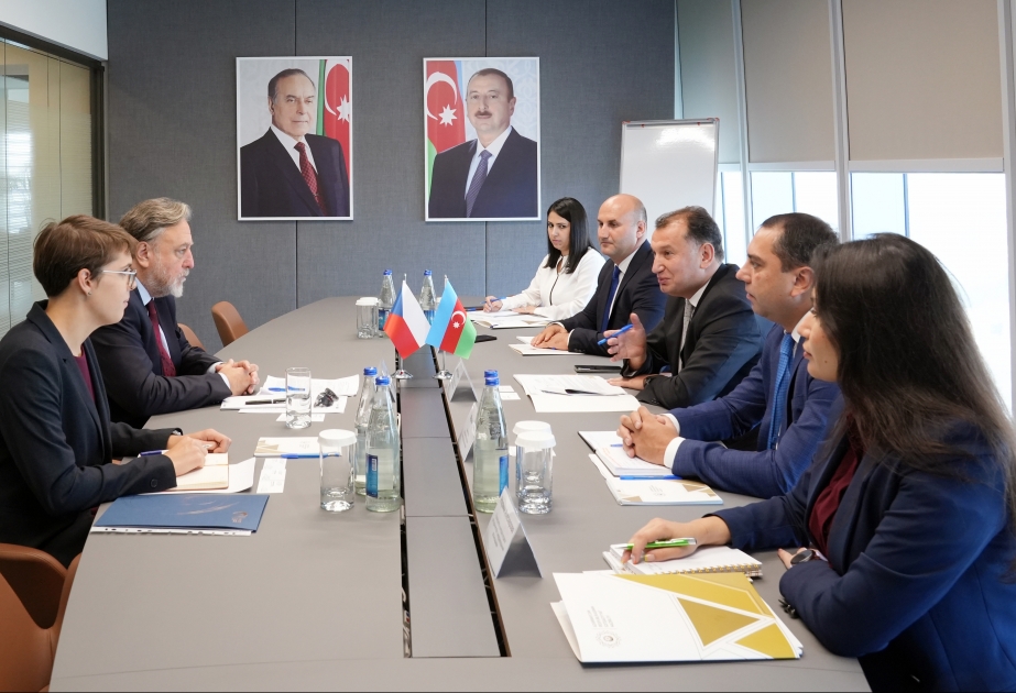 Çexiya ilə iqtisadi əməkdaşlığın gücləndirilməsi müzakirə edilib