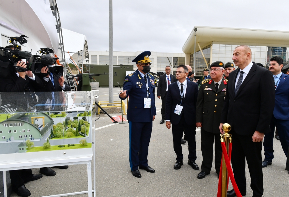 Президент Ильхам Алиев ознакомился с IV выставкой ADEX и XIII выставкой Securex Caspian  ОБНОВЛЕНО ВИДЕО