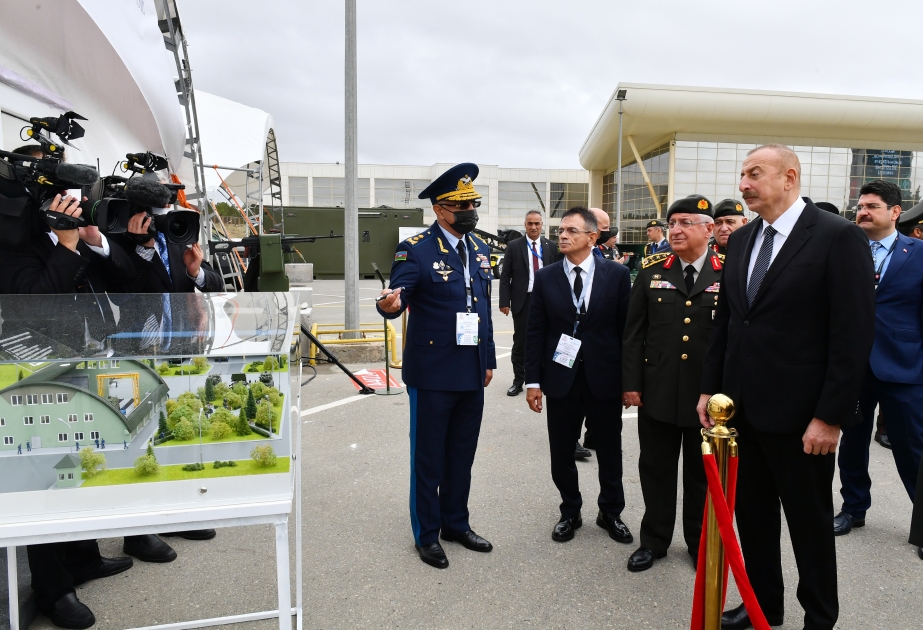 Präsident Ilham Aliyev besucht 4. Verteidigungsausstellung “ADEX“ und 13. Ausstellung “Securex Caspian“ VIDEO