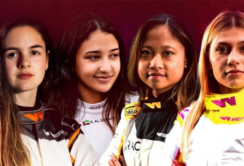 Участницы W Series протестируют машину Формулы 3