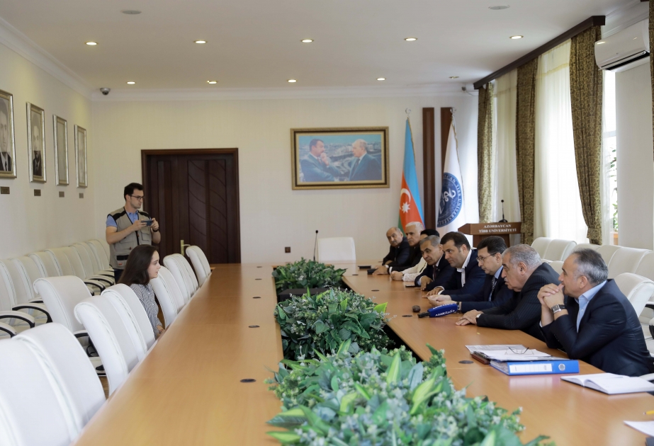 Azərbaycan Tibb Universitetində ikinci təhsil almaq istəyənlərlə görüş keçirilib