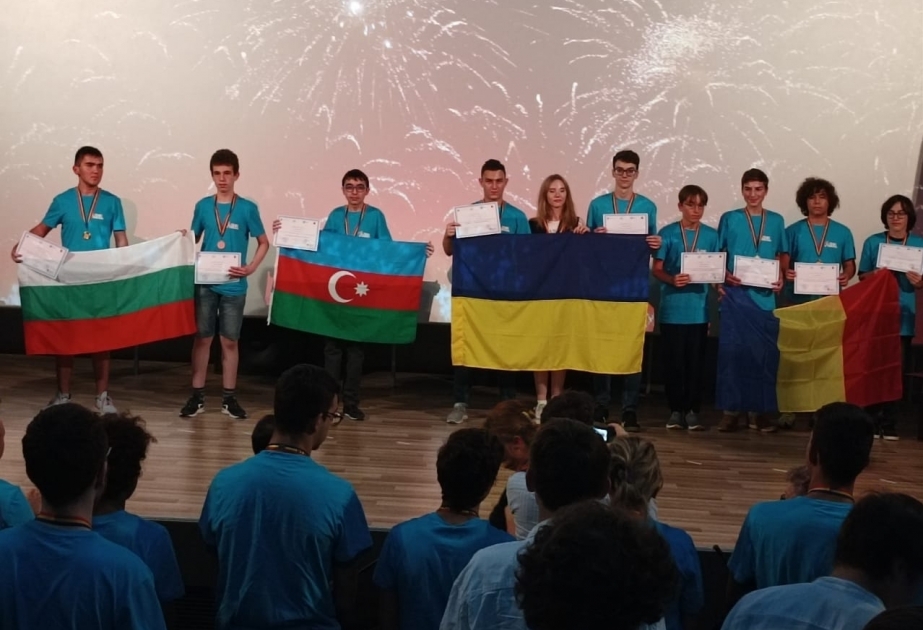 ®  İnformatika üzrə növbəti qızıl və bürünc medallar!