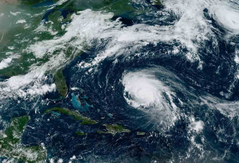 En un rápido movimiento huracán Earl está cerca de Isla de Terranova