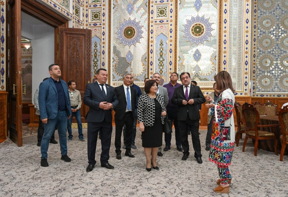 Azərbaycan parlamentinin nümayəndə heyəti Düşənbə şəhərində bir sıra tarixi-mədəni məkanlarla tanış olub