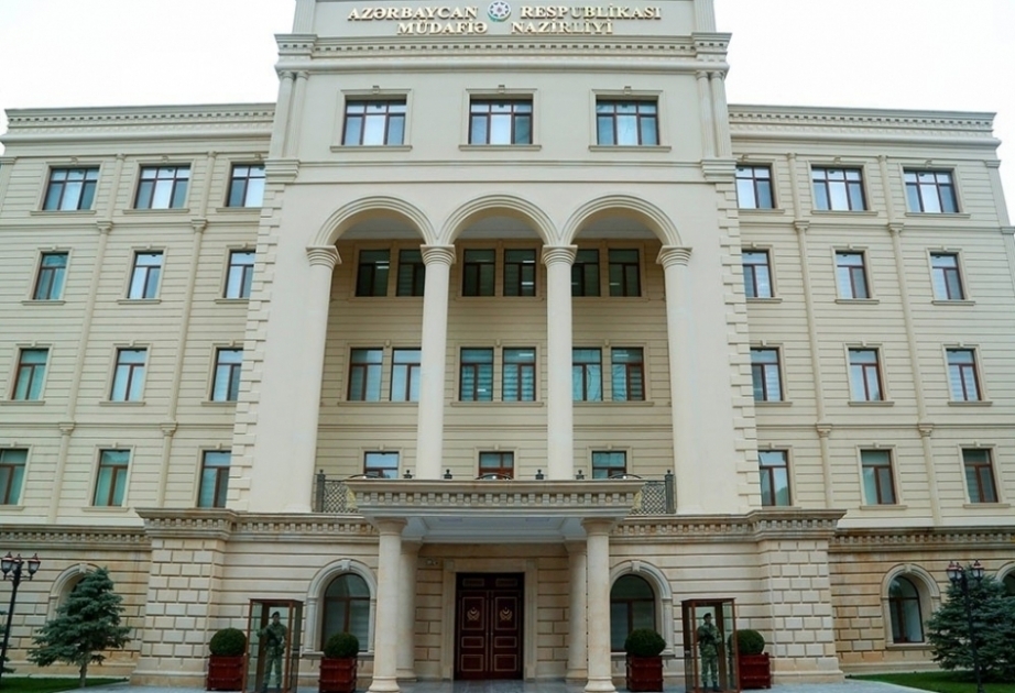 وزارة الدفاع الأذربيجانية تنفي انباء عن استهداف سيارة الإسعاف الطبي في قافان